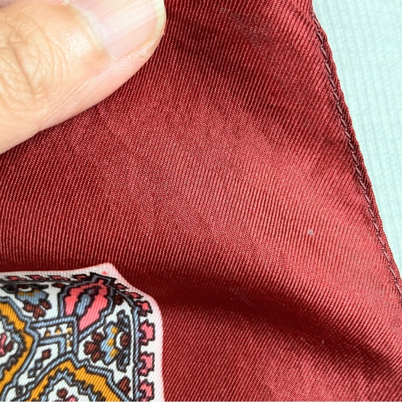 Vintage Liberty of London All Silk Made in England Red Green Square Scarf 26x26 - Picture 12 of 12